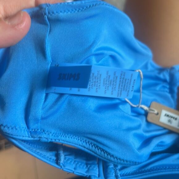SKIMS NWT signature swim U wire halter top S - Picture 8 of 9